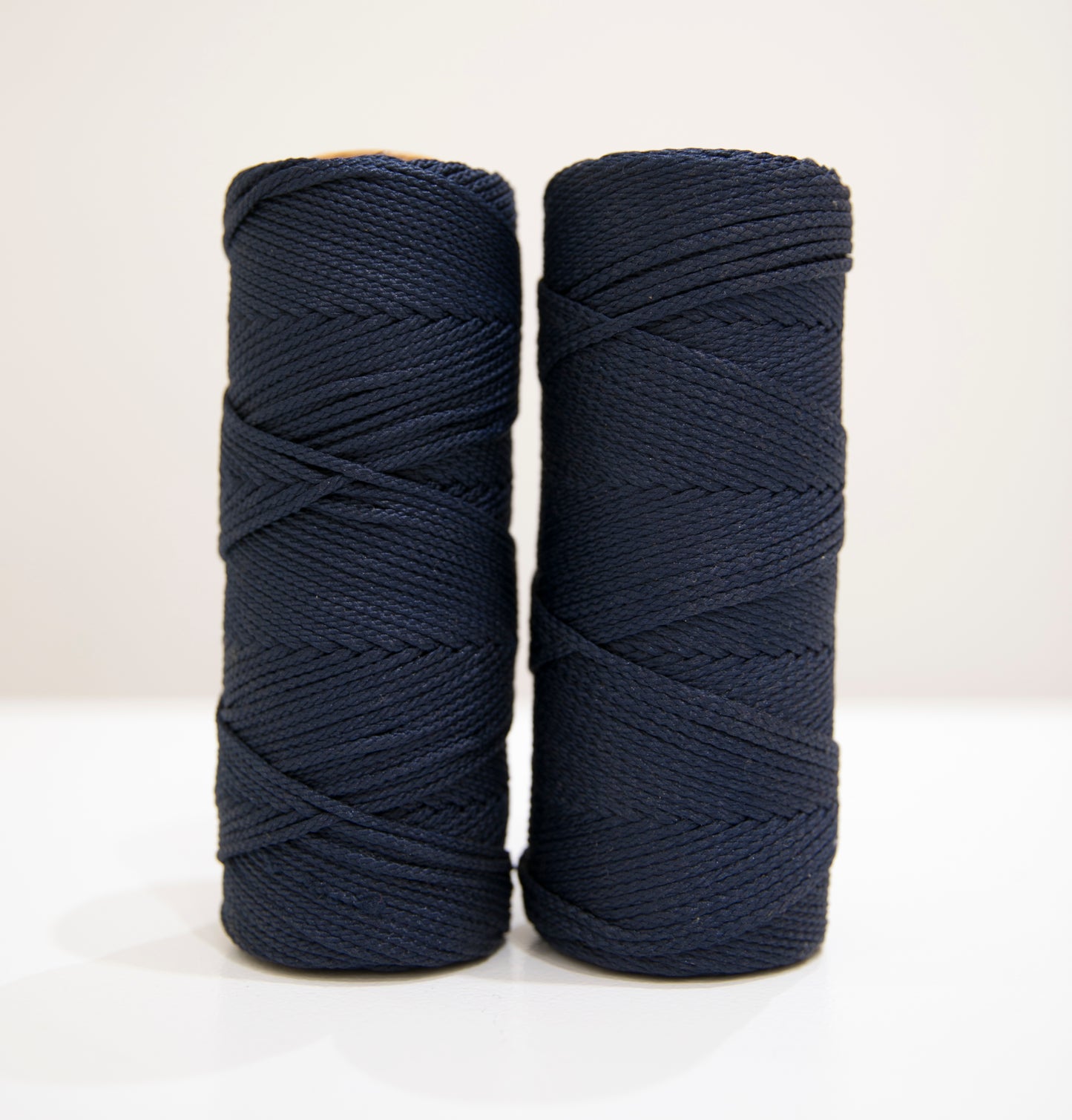 Macramé Encerado Azul.
