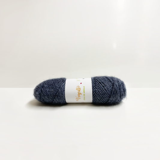 LANA COLA DE ARDILLA COLOR GRIS OSCURO