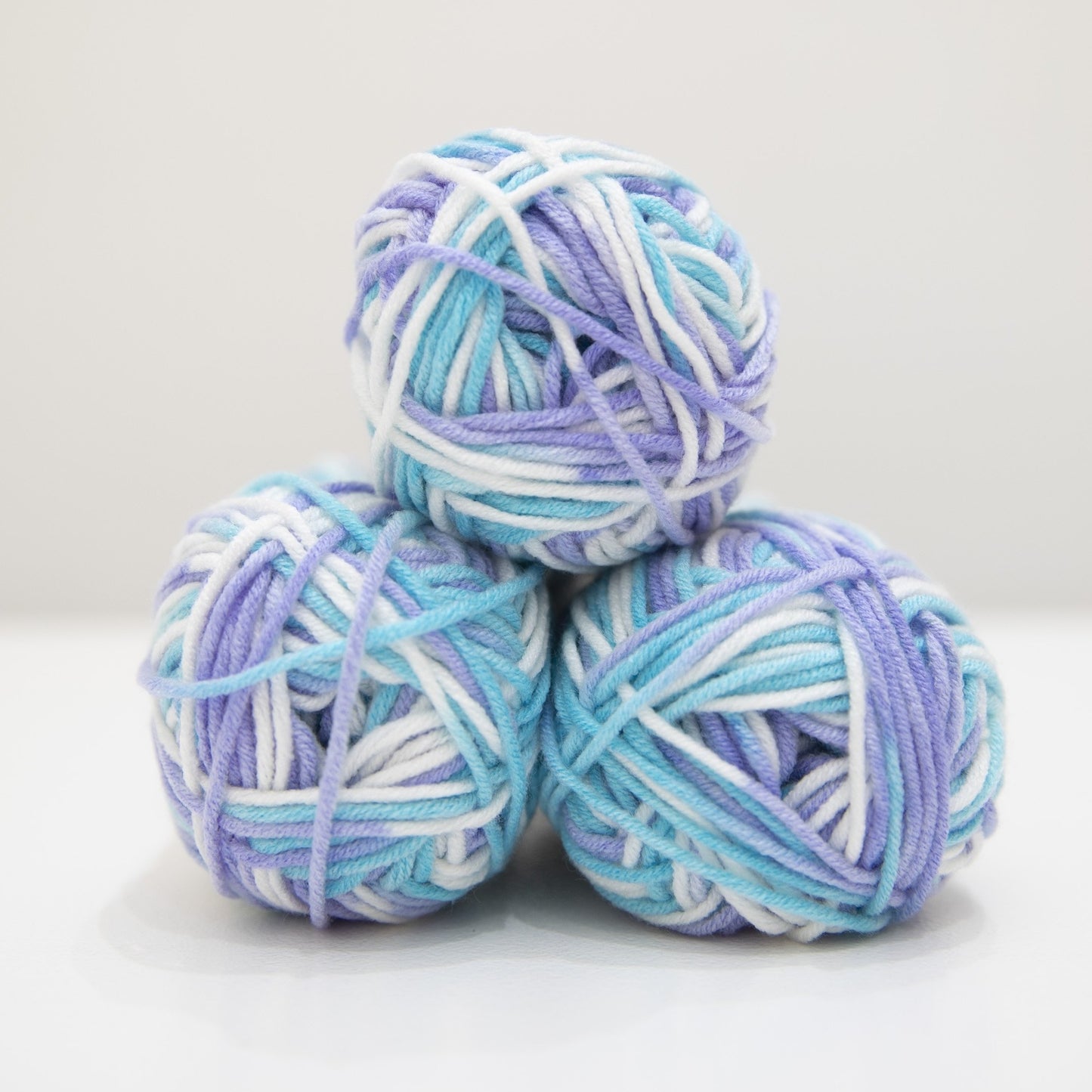 Lana Matizada Milk Cotton 50 gramos Blanco Morado Turqueza