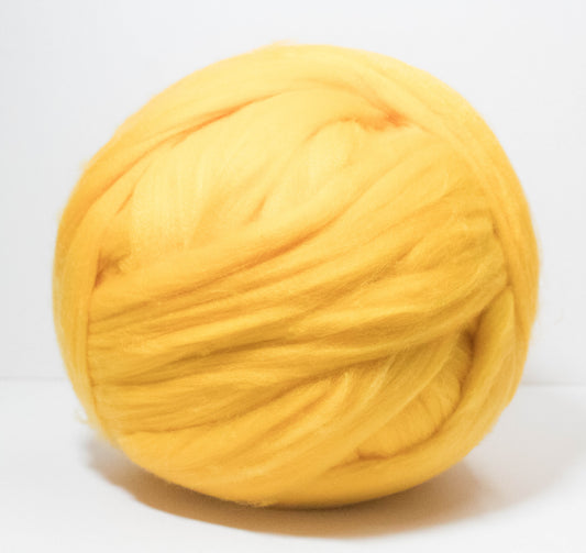 Lana Merino. Amarillo.