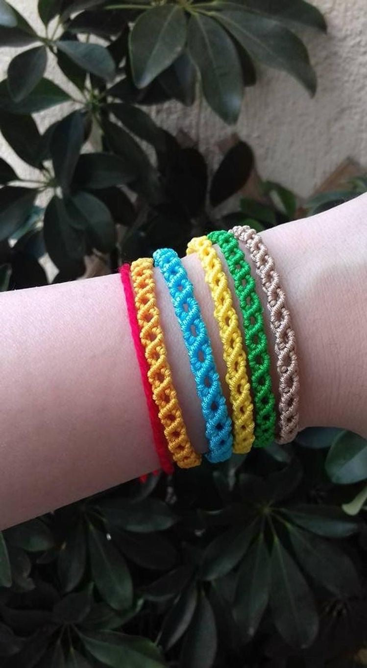 Macramé Encerado Amarillo.